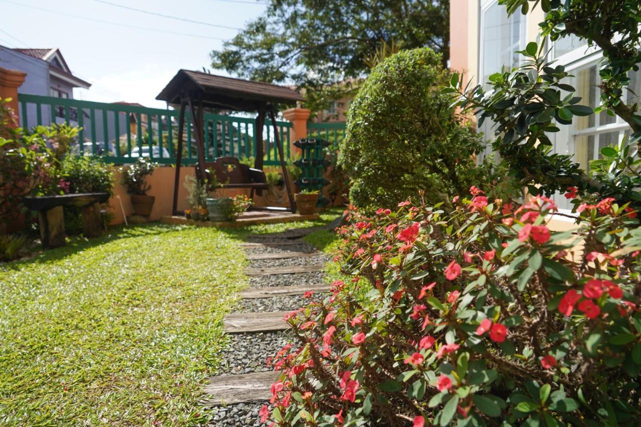 Charming Tagaytay Vacation Home Tagaytay City Ngoại thất bức ảnh