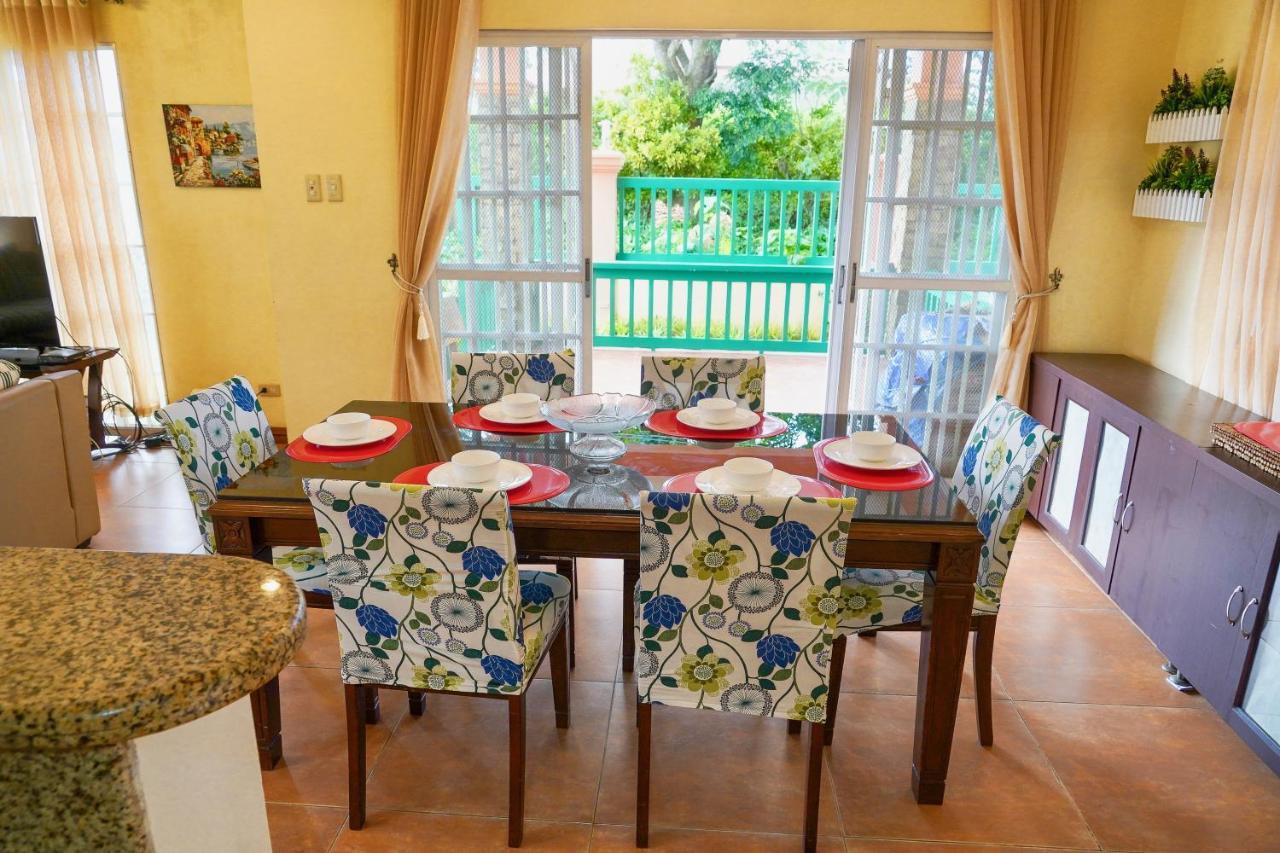 Charming Tagaytay Vacation Home Tagaytay City Ngoại thất bức ảnh