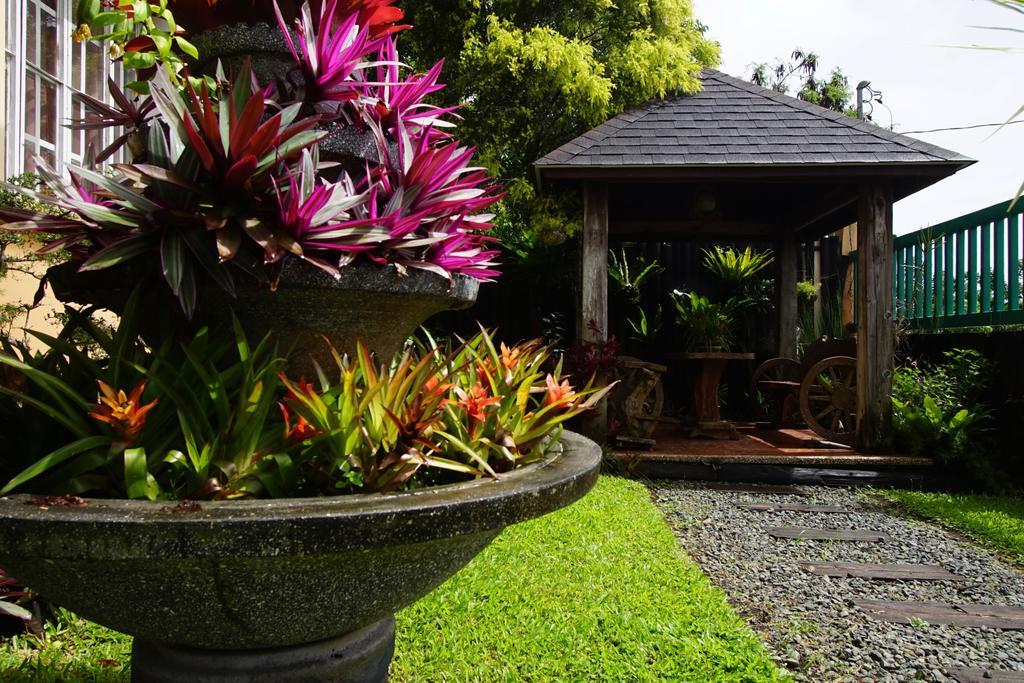 Charming Tagaytay Vacation Home Tagaytay City Ngoại thất bức ảnh