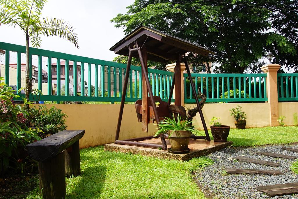 Charming Tagaytay Vacation Home Tagaytay City Ngoại thất bức ảnh